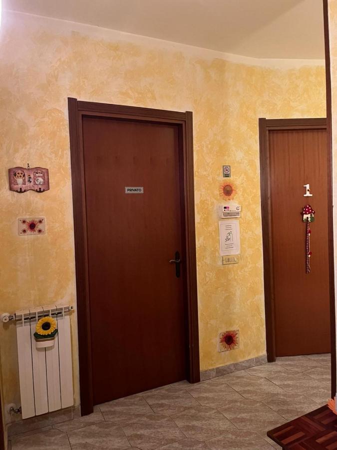 B&B Il Girasole Ortonovo Εξωτερικό φωτογραφία