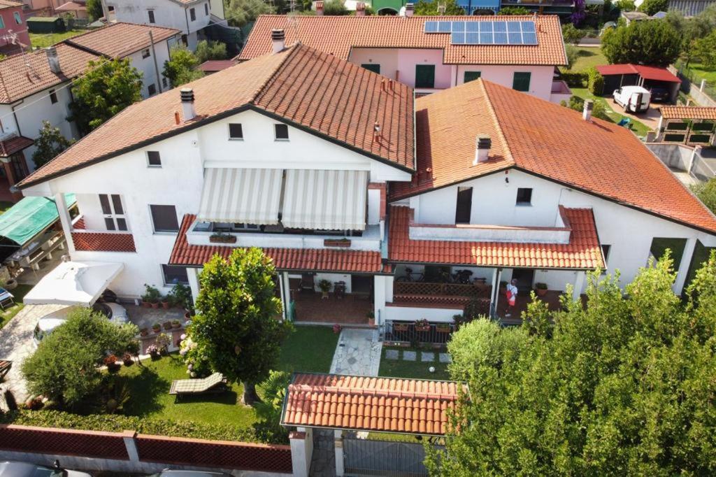 B&B Il Girasole Ortonovo Εξωτερικό φωτογραφία
