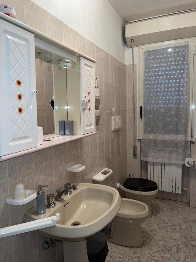 B&B Il Girasole Ortonovo Εξωτερικό φωτογραφία