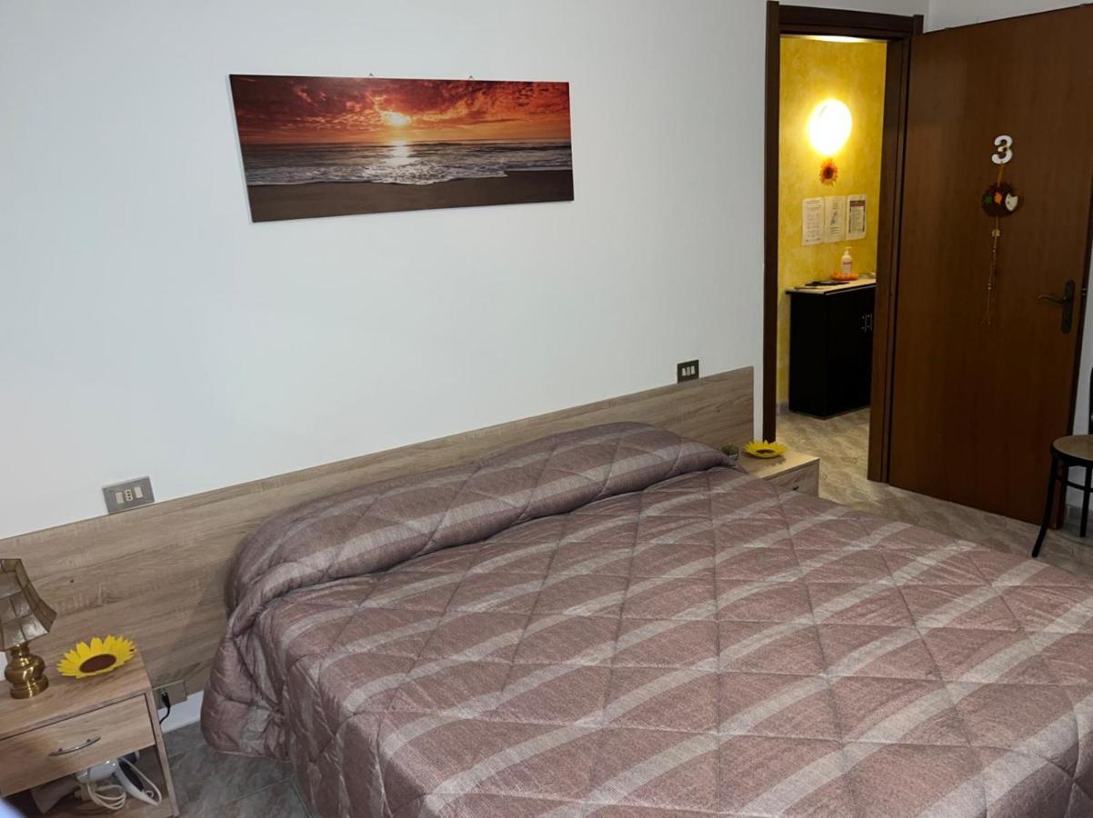 B&B Il Girasole Ortonovo Εξωτερικό φωτογραφία