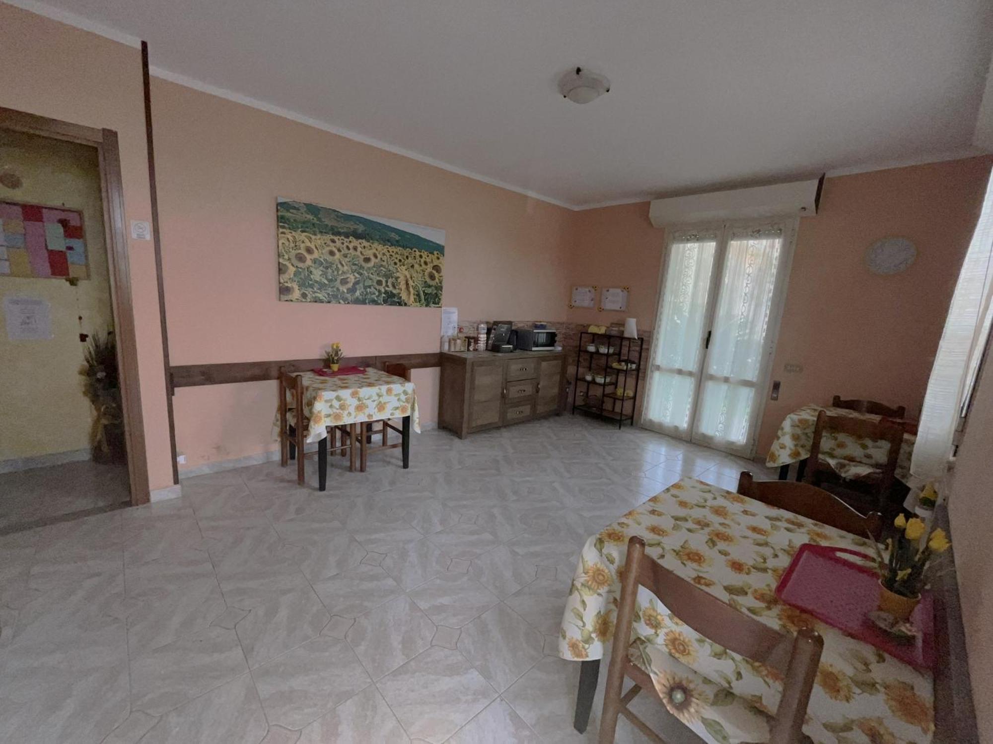 B&B Il Girasole Ortonovo Εξωτερικό φωτογραφία