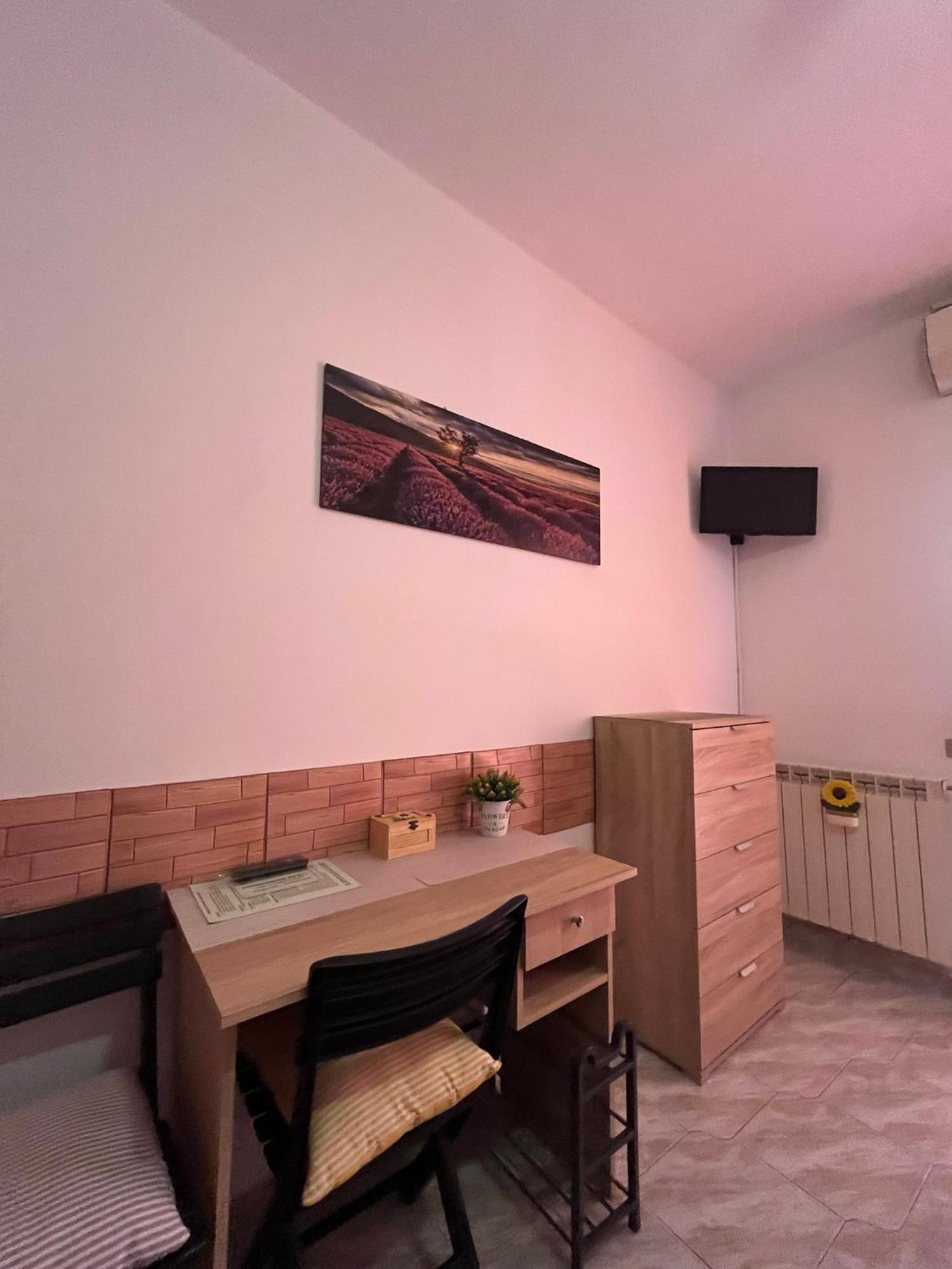 B&B Il Girasole Ortonovo Εξωτερικό φωτογραφία
