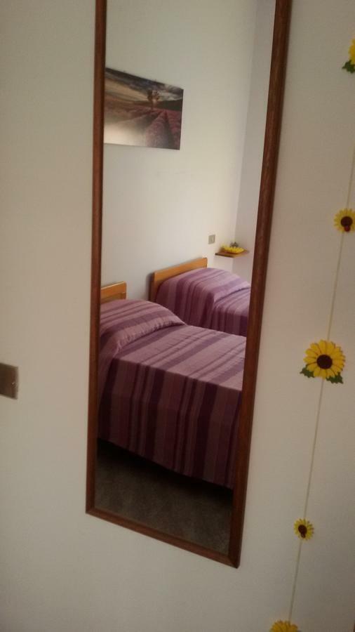 B&B Il Girasole Ortonovo Εξωτερικό φωτογραφία